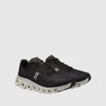 ON SHOE CLOUDFLOW 4 MN BLACK/WHITE