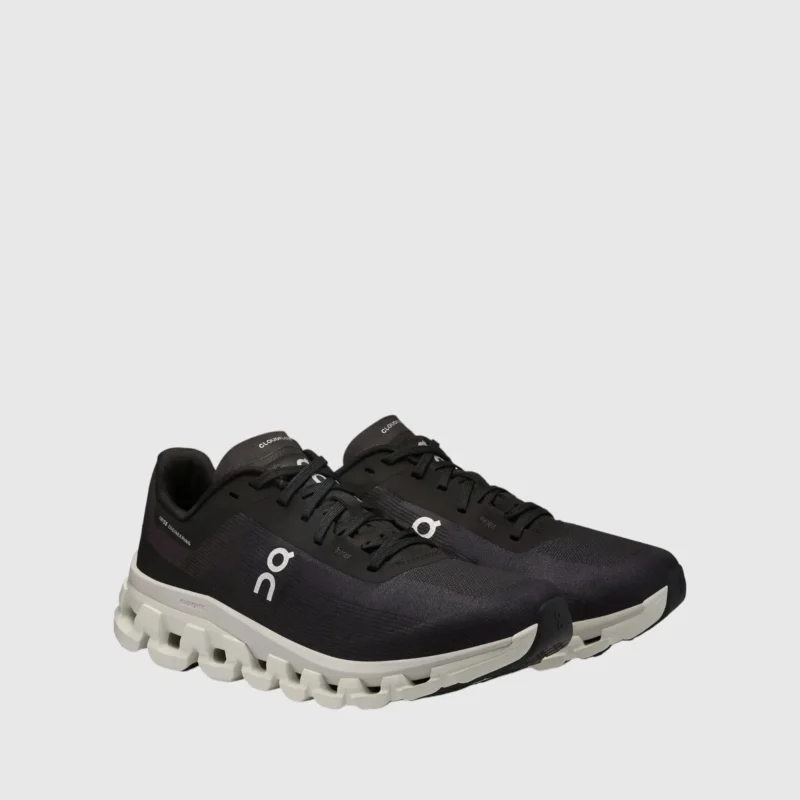 ON SHOE CLOUDFLOW 4 MN BLACK/WHITE